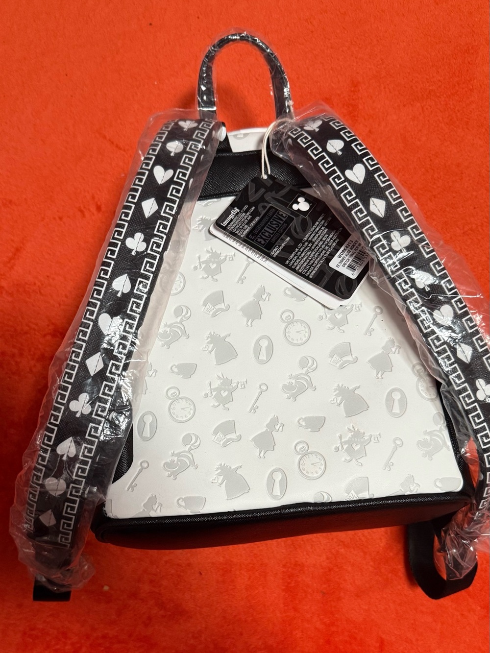 NWT Entertainment Earth Exclusive Alice in Wonderland Loungefly mini backpack - Picture 6 of 9